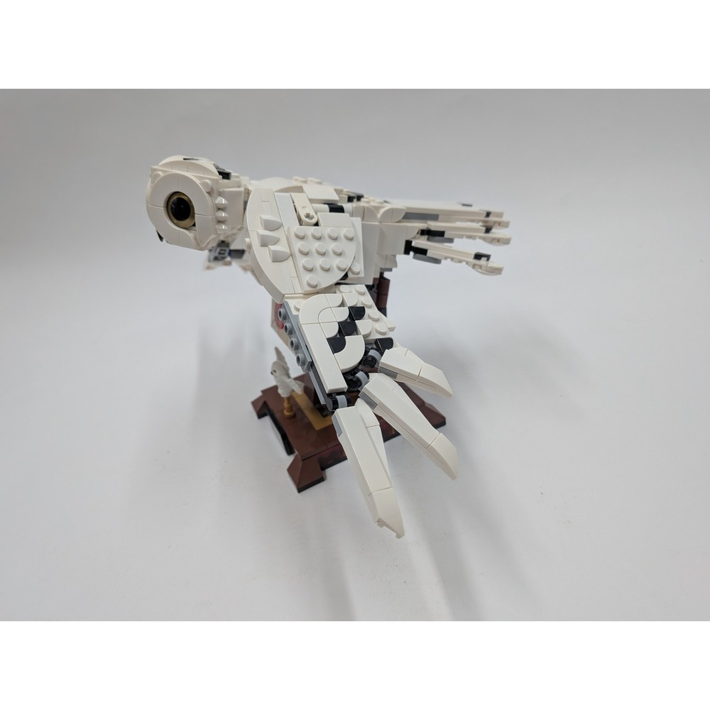 LEGO Harry Potter Hedwig the Owl 75979 Mechanical Flapping Wings Display Model - Picture 3 of 6